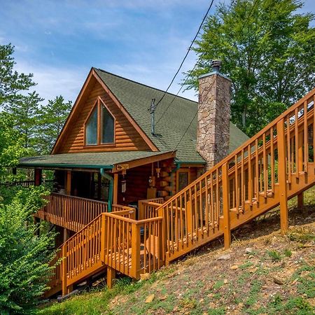 Inviting Sevierville Cabin With Deck And Hot Tub! エクステリア 写真