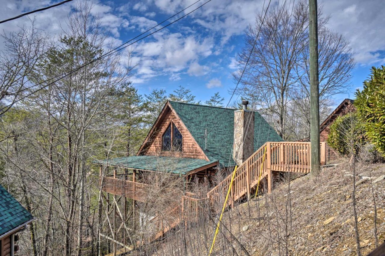 Inviting Sevierville Cabin With Deck And Hot Tub! エクステリア 写真